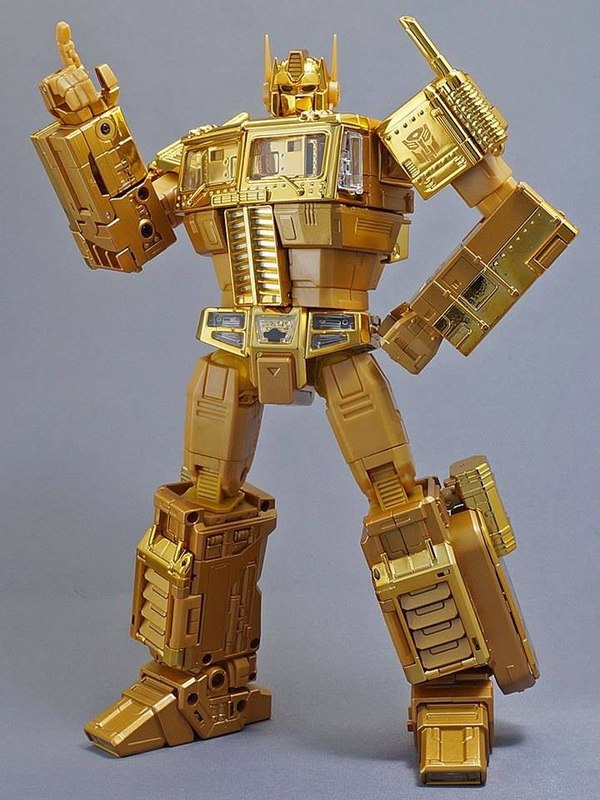 Golden Lagoon MP 10 Convoy New In Hand Images Of Masterpiece Redeco 24 (24 of 27)